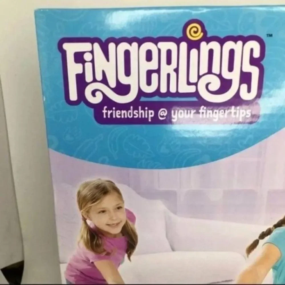Fingerlings Tail Ring Fling Game